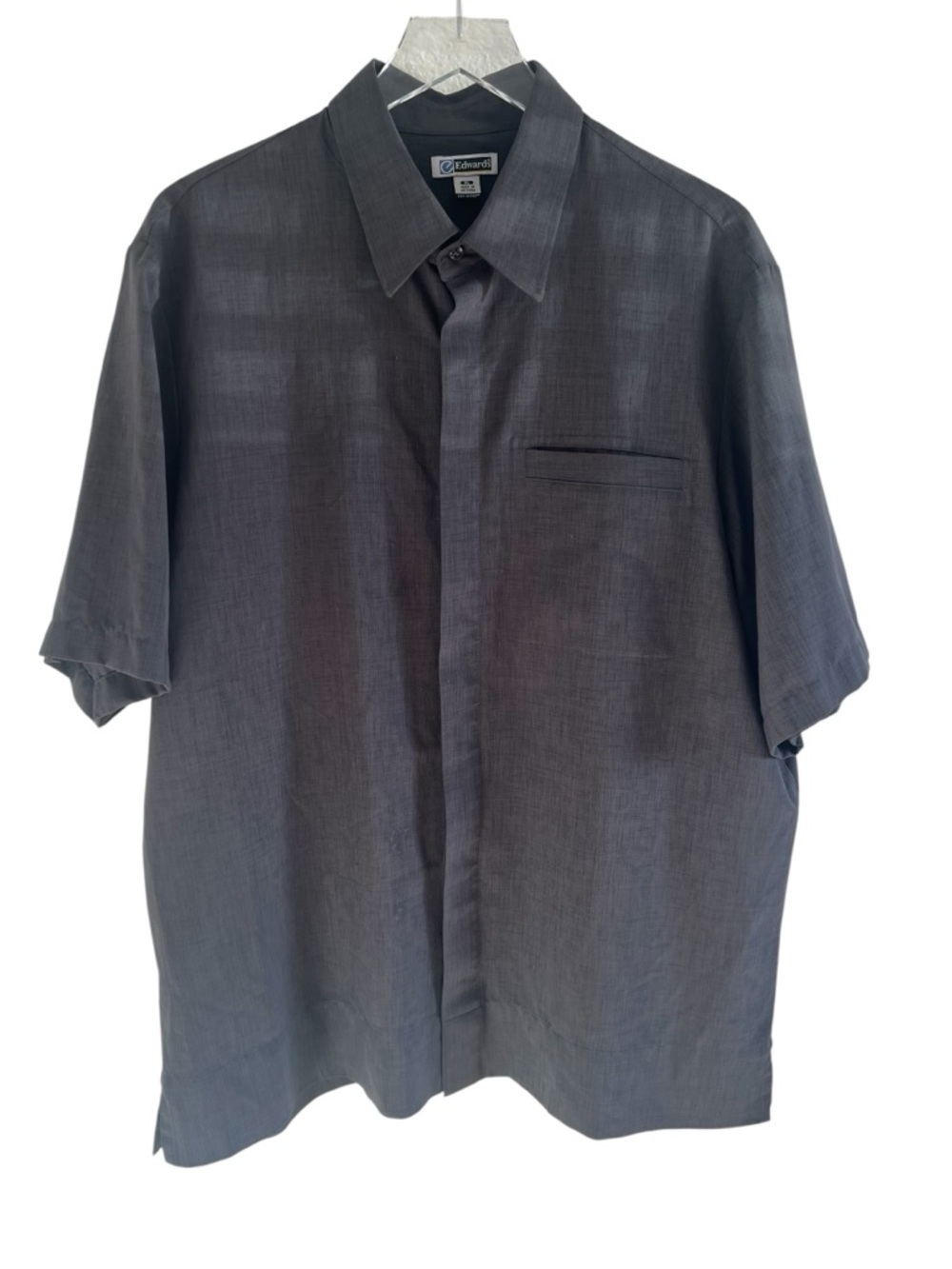 Edwards Men's Short-Sleeve Button-Down Shirt in Charcoal Gray